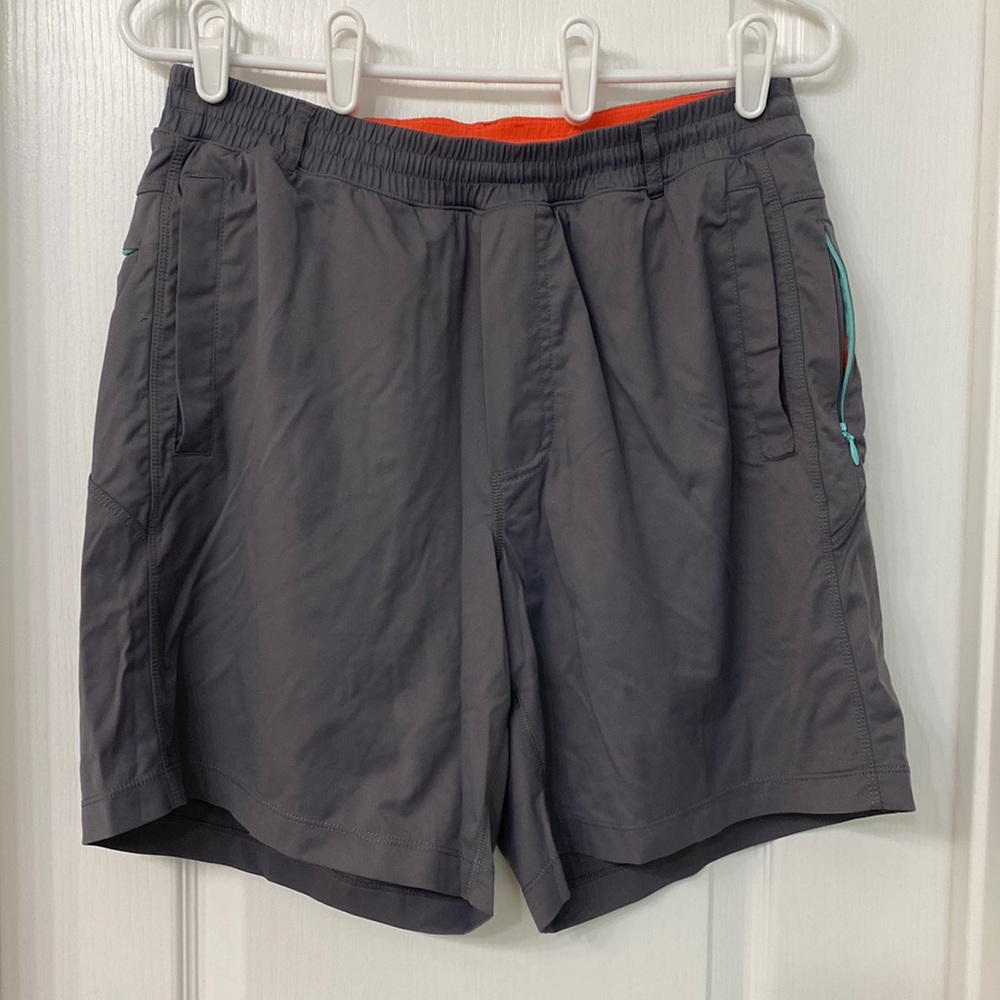 Birddog broomstick mens large shorts. Grey with salmon inner short. Blue zipper